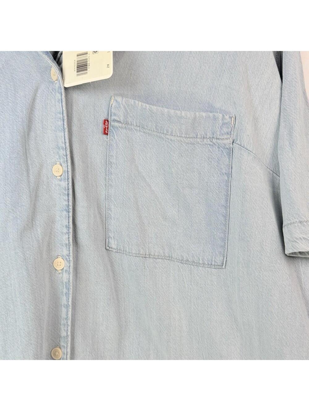 Levi's Women Short Sleeve Soft Demin Button Down 2X Standard Fit Light Wash NWT - Picture 2 of 9